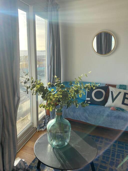 Central Sea View Maisonette 哈斯丁 外观 照片